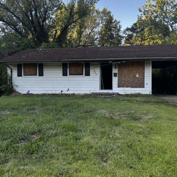 10869 spring garden, Saint Louis