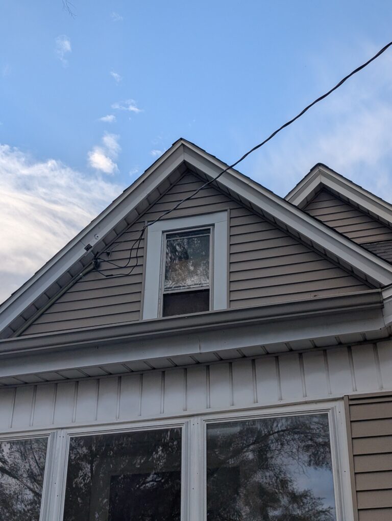 1104 W Smith St, Peoria, IL 61605