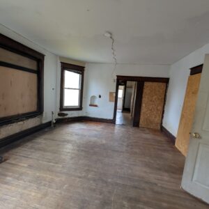 1104 W Smith St, Peoria, IL 61605