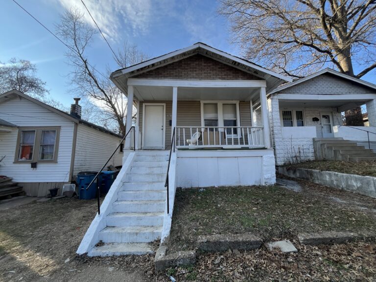 5617 Janet Ave Saint Louis, MO 63136