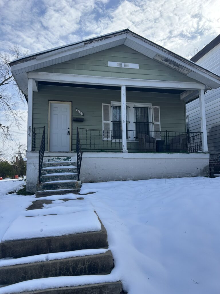 5654 Acme Ave, St Louis, MO 63136