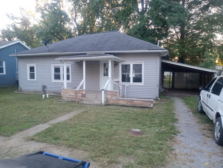 411 N Cochran St West Frankfort, IL