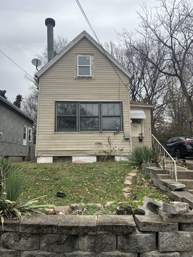 351 Lagro Ave St Louis MO 63125