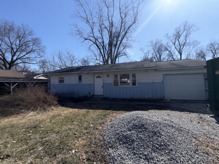 528 Belvedere Dr. Belleville IL.