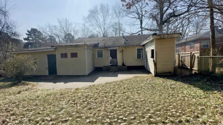740 Valencia St., Jackson MS 39,204