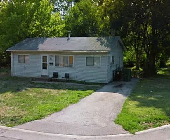 10353 Duke Dr. St. Louis, MO 63136, USA