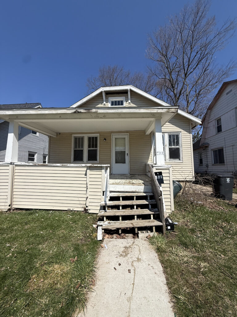 521 E Marengo Ave Flint MI 48,505