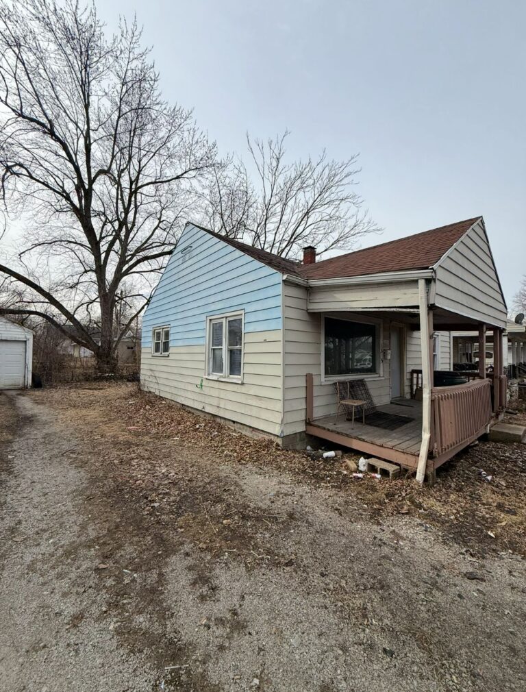 1305 E Whitmer, Decatur IL 62521