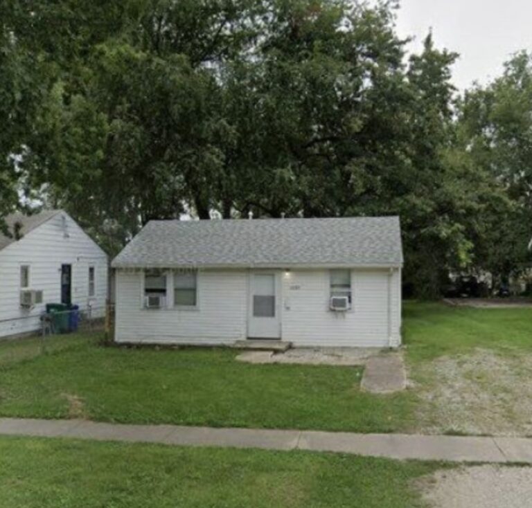 1035 Elmhurst Ave, Decatur, IL 62526, USA