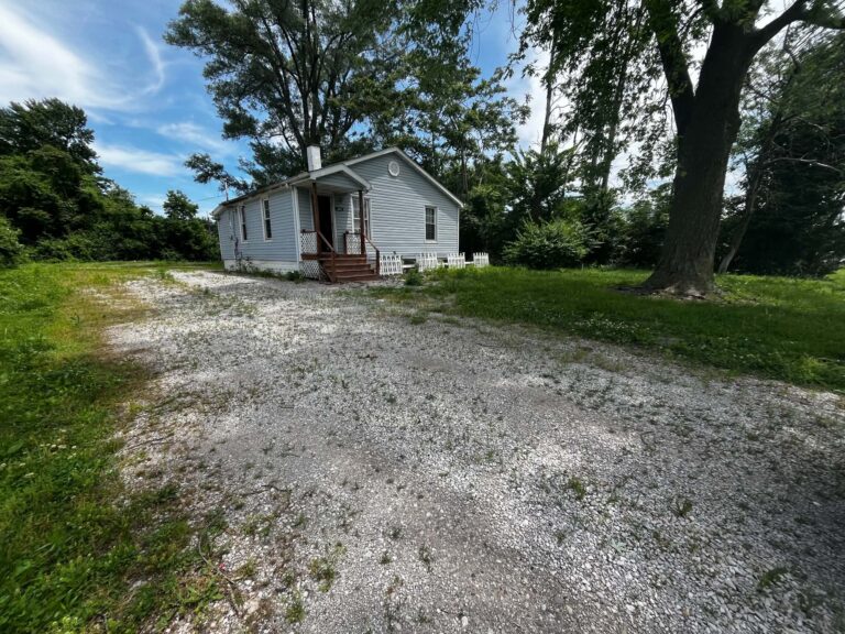 211 Judith Ln, Cahokia ,Il  62206