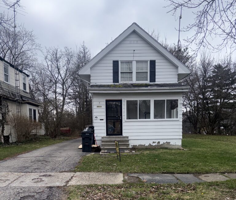 2023 Cadillac St, Flint, MI 48504, USA