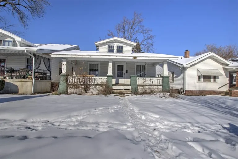 780 W Cushing St. Decatur IL 62,526