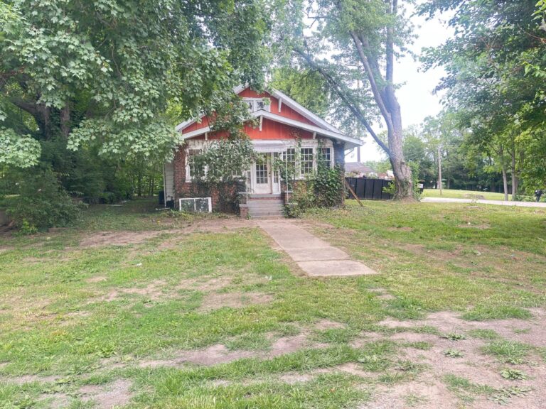 108 Shipping St, Edwardsport, IN 47528, USA