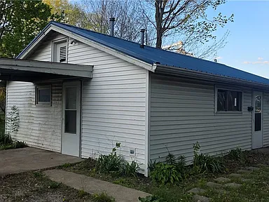 304 Gilbert St, Rossville, IL 60963, USA