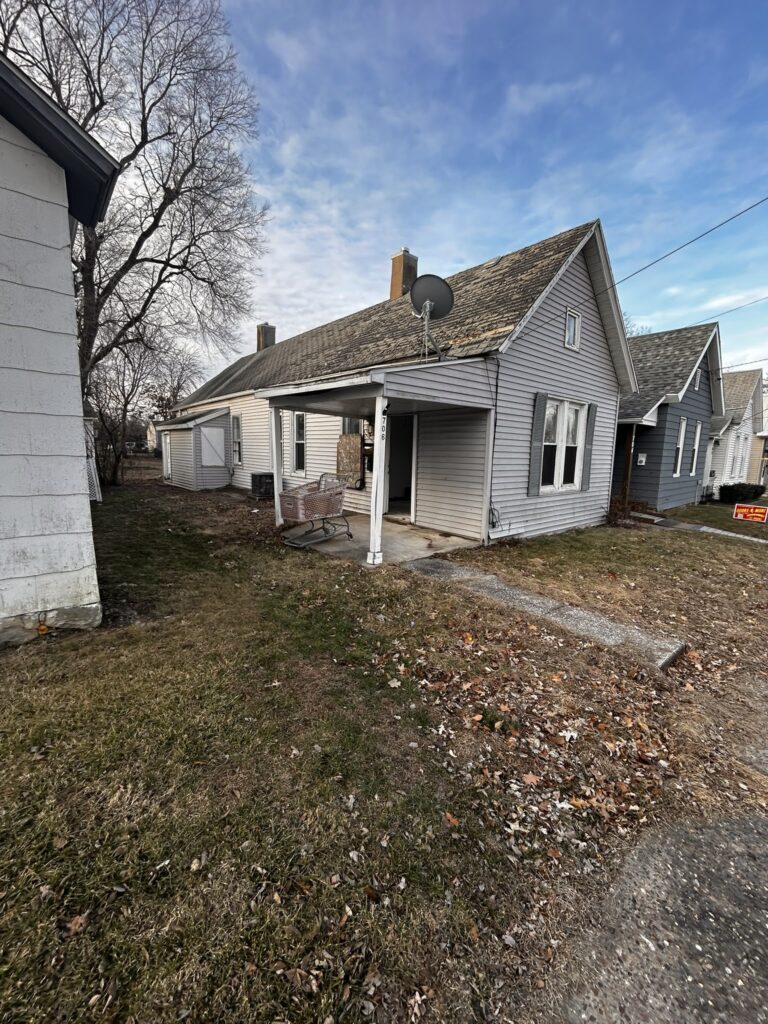 706 Cedar St., Quincy, IL 62301