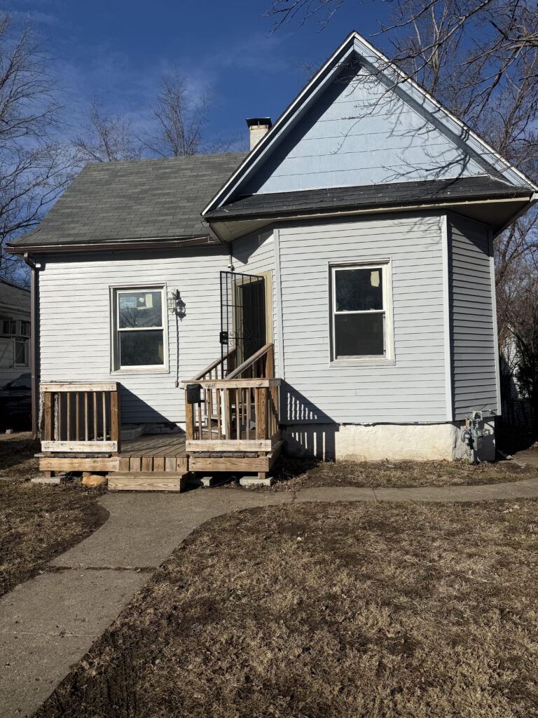 968 W View St, Decatur, IL 62522