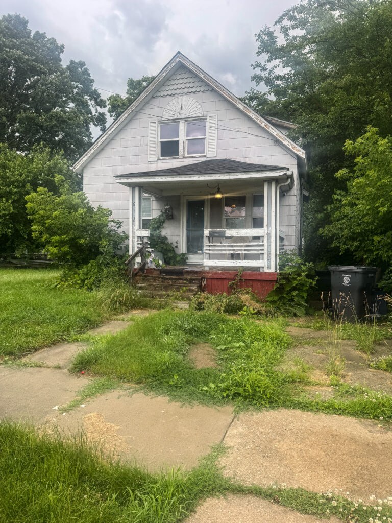 612 Neubert Ave, Flint, MI 48507, USA