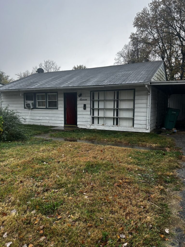 11 Delores Dr, Cahokia, IL 62206