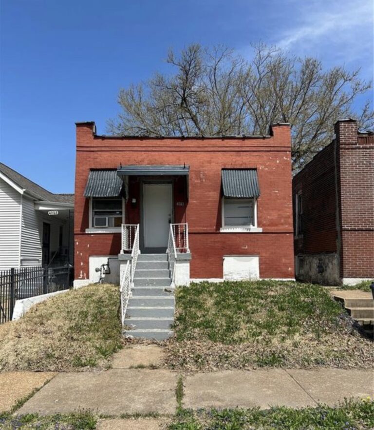 4021 Green Lea Pl, St. Louis, MO 63107, USA