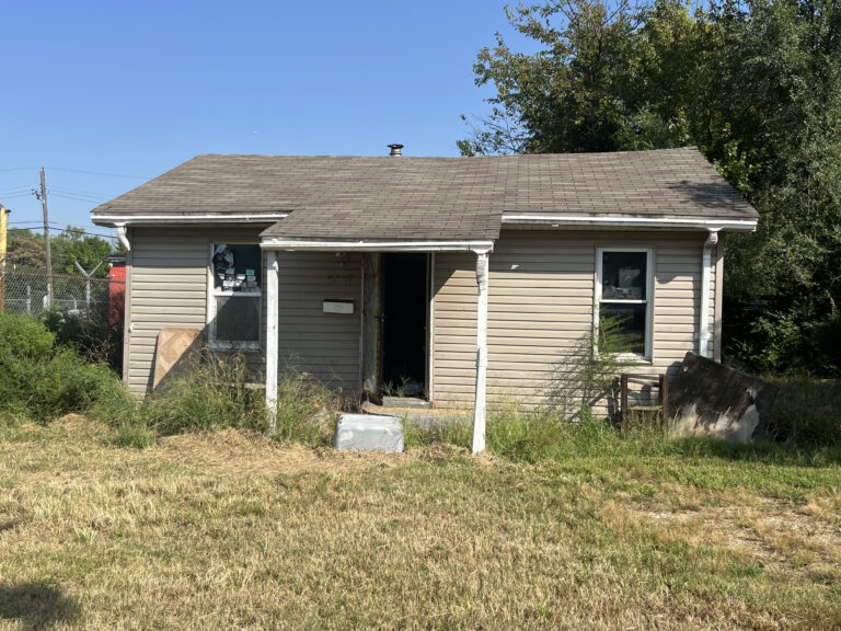 5807 Forest Blvd, East St Louis, IL 62204, USA