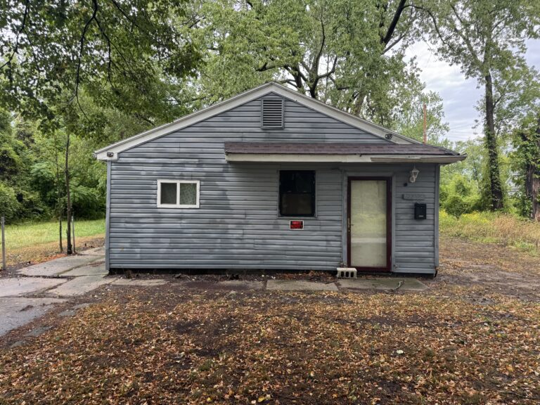 15344 Blackstone St. Detroit MI 48,223