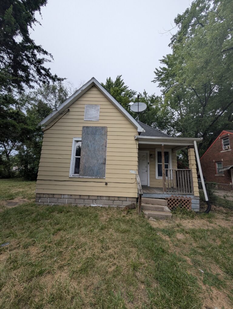 2113 W Howett St, Peoria, IL 61605, USA