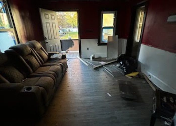 8eef2b711998da013bf3fd64b13aa9b95e580983-11